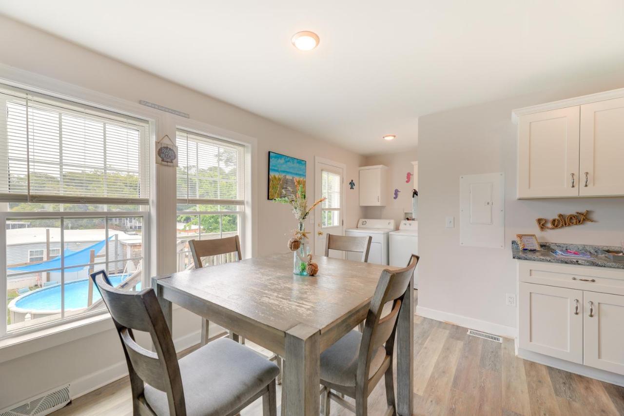 Coastal Emerald Isle Retreat With Deck And Grill! Eksteriør billede