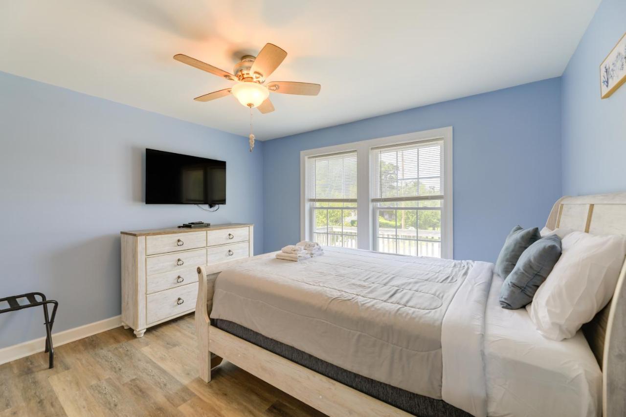 Coastal Emerald Isle Retreat With Deck And Grill! Eksteriør billede