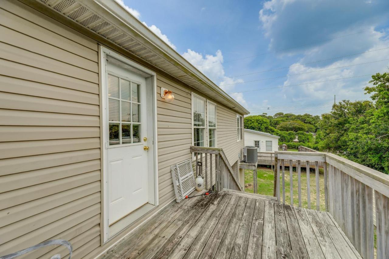 Coastal Emerald Isle Retreat With Deck And Grill! Eksteriør billede
