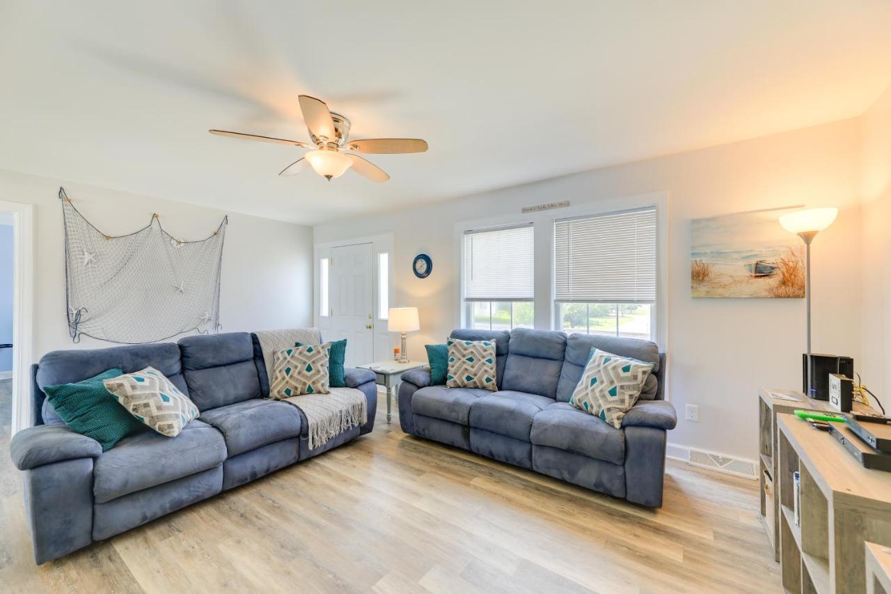 Coastal Emerald Isle Retreat With Deck And Grill! Eksteriør billede
